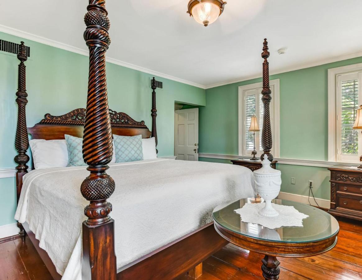 Spanish Moss Inn سافانا المظهر الخارجي الصورة